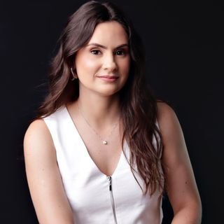 Dra. Gabriella Andrade
