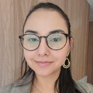 Dra. Caroline Diniz Bezerra