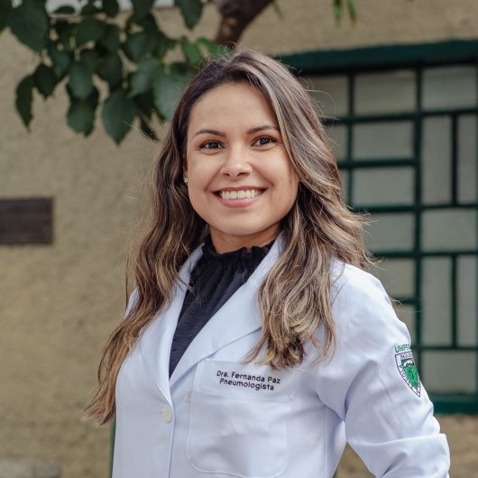 Dra. Fernanda Paz de Oliveira
