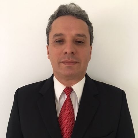 Dr. Gilberto Fenelon Das Neves