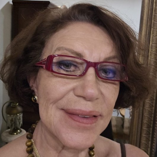 Dra. Adele Lapin