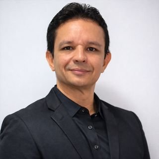 Dr. Sérgio Queiroz