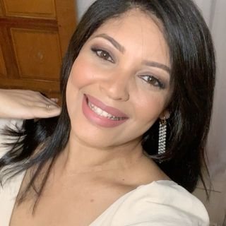 Dra. Viviane Francisca Reis