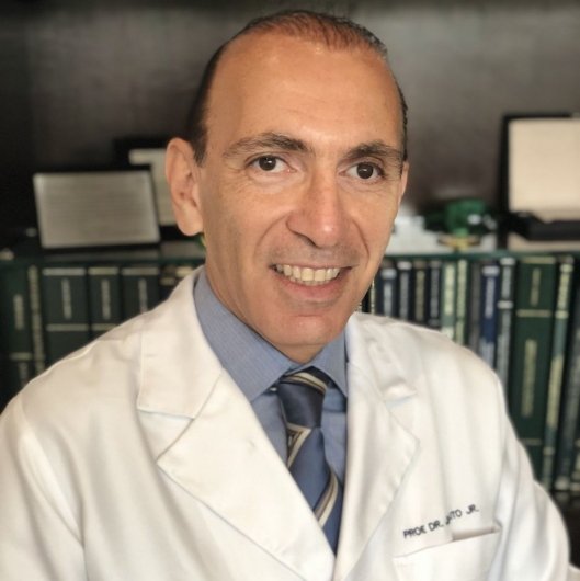Dr. Julio Elito Junior