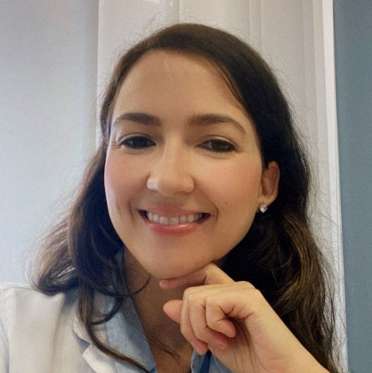 Dra. Penélope Cássia Pinto