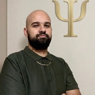 Dr. Vinicius Muniz