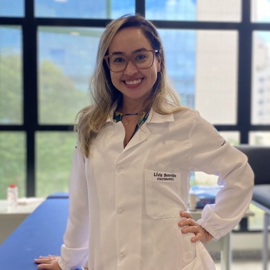 Dra. Livia Benevides