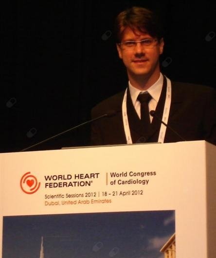 Dr. Fabricio Pelucci