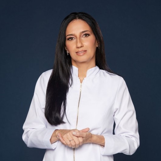 Dra. Larissa Pedroso