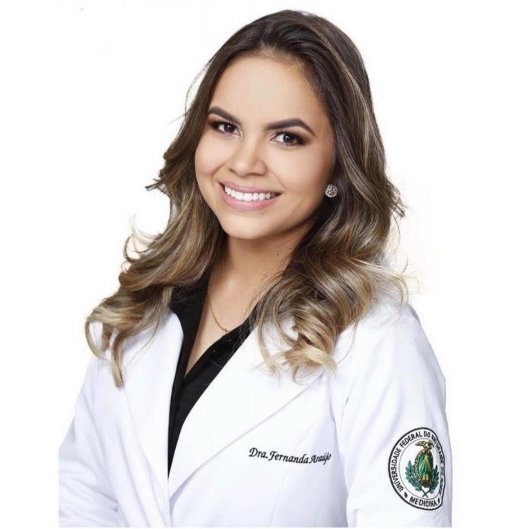 Dra. Fernanda de Araújo Ferreira