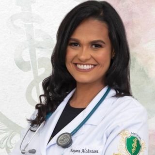 Dra. Nayara Neves de Alcântara