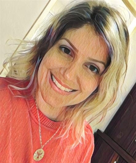 Camila Meneguetti de Carlos Lemos