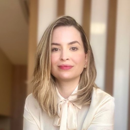 Dra. Ana Cláudia Mendes