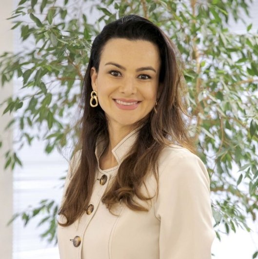 Dra. Paula Gregolin
