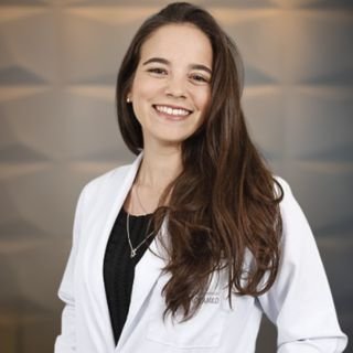 Gabriela Maria Teixeira Ribeiro .