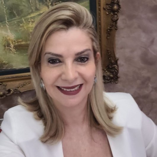 Dra. Alessandra Rodovalho Nascimento