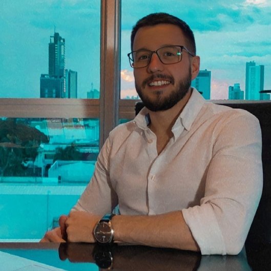 Dr. Leonardo Recena Aydos