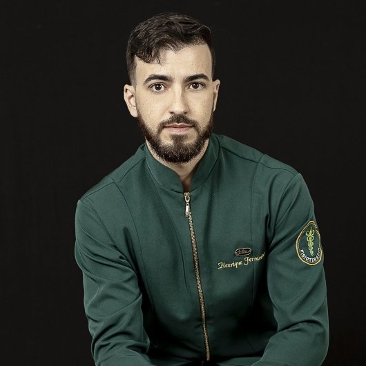 Dr. Henrique Ferrarezi