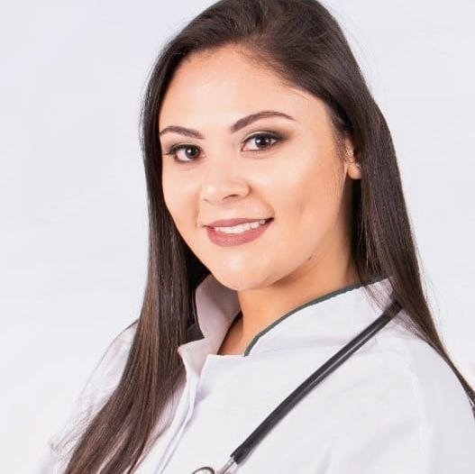 Dra. Bruna Aparecida de Carvalho