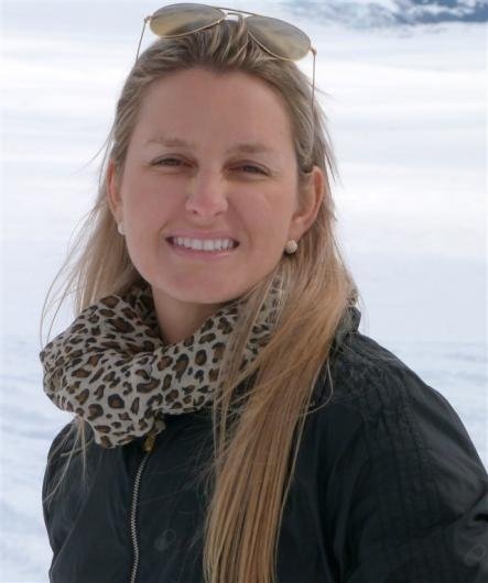 Dra. Mariana Leite