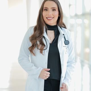 Dra. Juliana Rosa Teixeira
