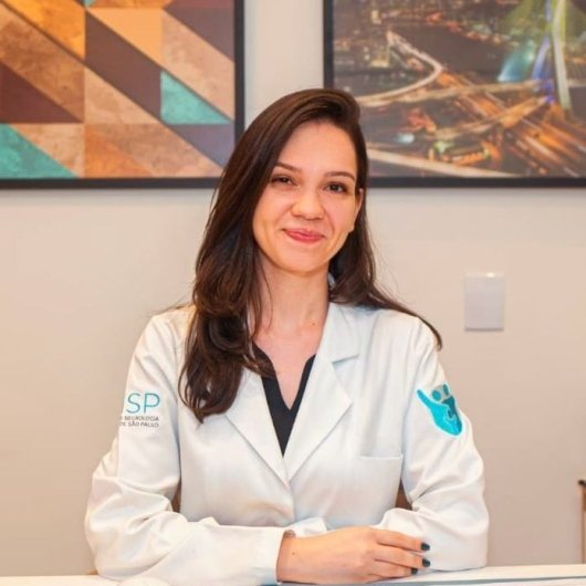 Dra. Larissa Del Rio Mota Eleutério