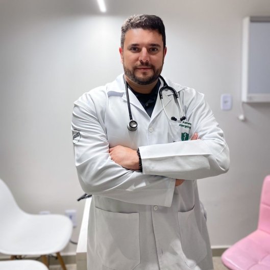 Dr. Luiz Adriano Araújo da Costa