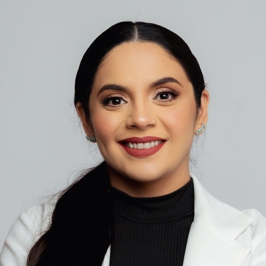 Dra. Andressa Pinheiro