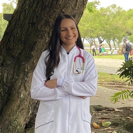 Dra. Carla Natália