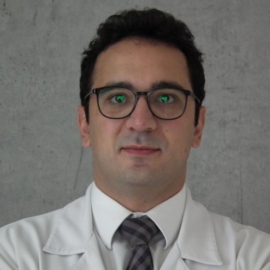 Dr. Raul Fino