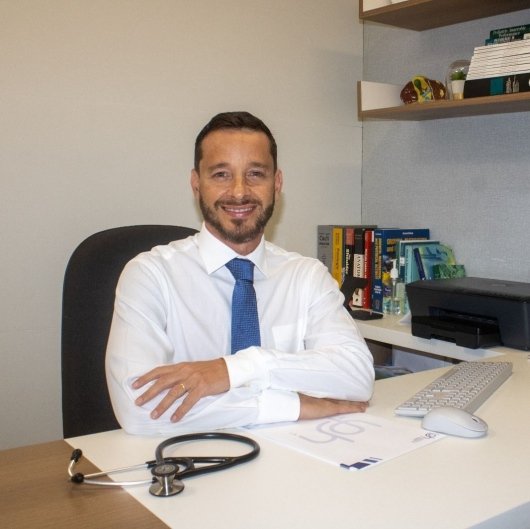 Dr. Felipe Manzano