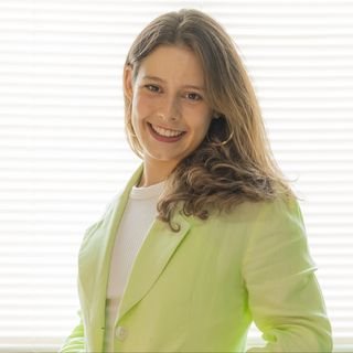 Julia Vilhena de Aguiar