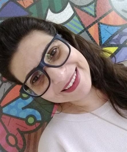 Cláudia Alves Squillaci