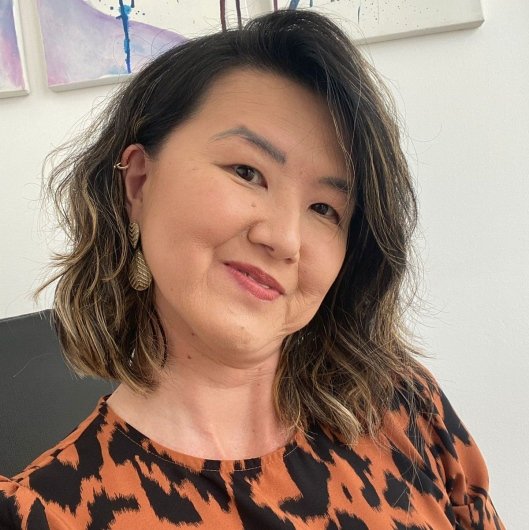 Dra. Andréa Takenaka Dias
