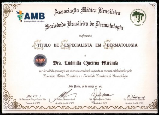 Dra. Ludmilla Queirós Miranda
