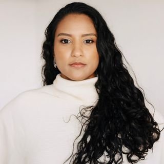 Dra. Carla Borges Santos .