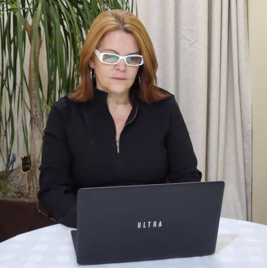 Dra. Cristiane Vieira