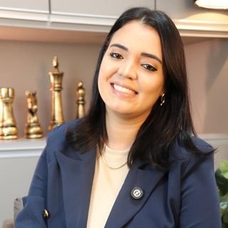 Dra. Thayna Souza Dos Santos