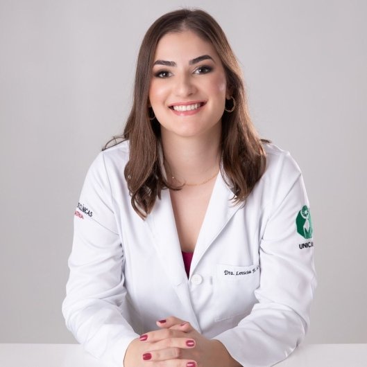 Dra. Leticia Lopes