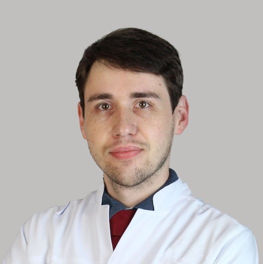 Dr. Alan Cézar Faria Araújo