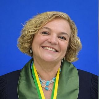 Dra. Andréa Povedano