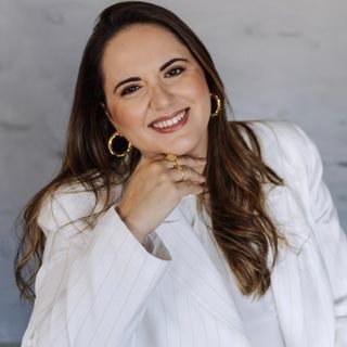 Dra. Aline Diniz Linhares Ramos