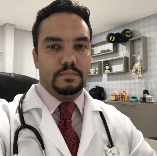 Dr. Rodrigo Gomes de Oliveira