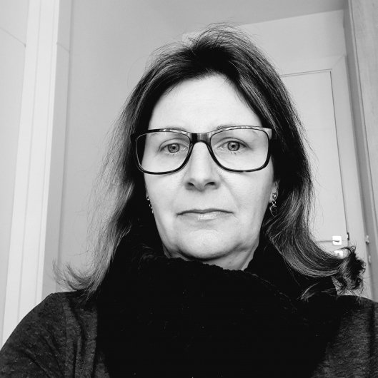 Katya Cristina L. Lenzi