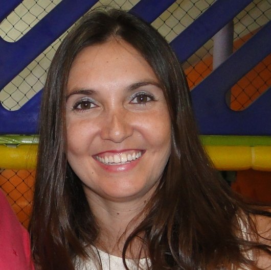 Dra. Adriana Cabral