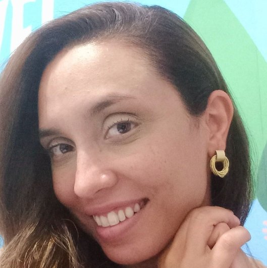 Dra. Luciana Fernandes Viana