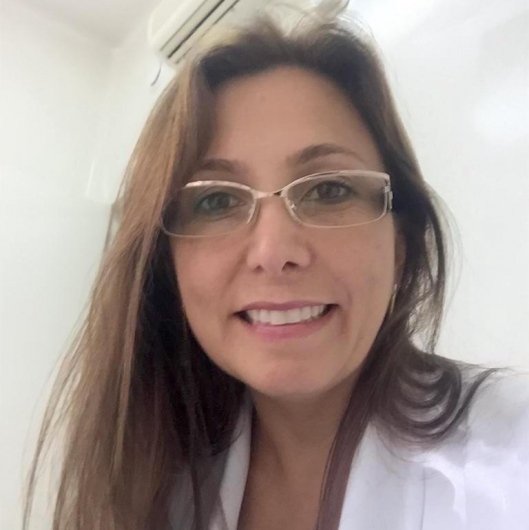 Dra. Juliane Pereira