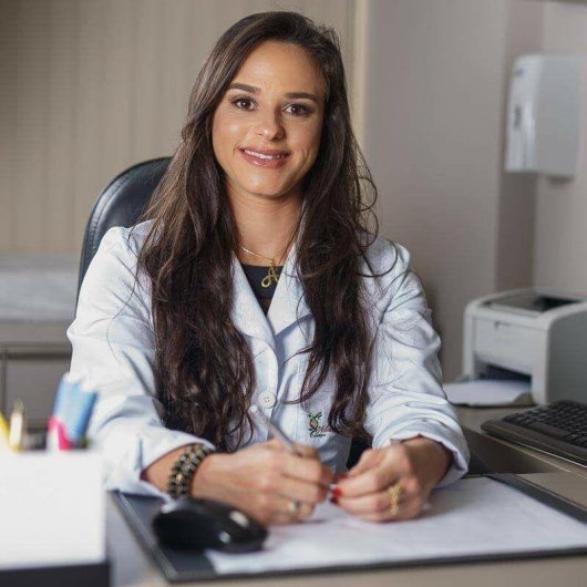 Dra. Alanne Alves Oliveira