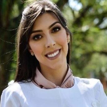 Dra. Gabriela Sarraf