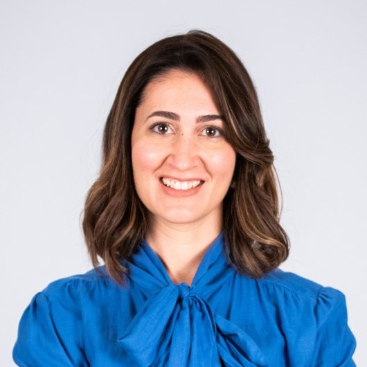 Dra. Taise Sales Garcia